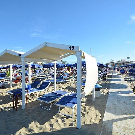 Riccione Beach Hotel - Enjoy Your Summer -Beach Village Incluso Dış mekan fotoğraf