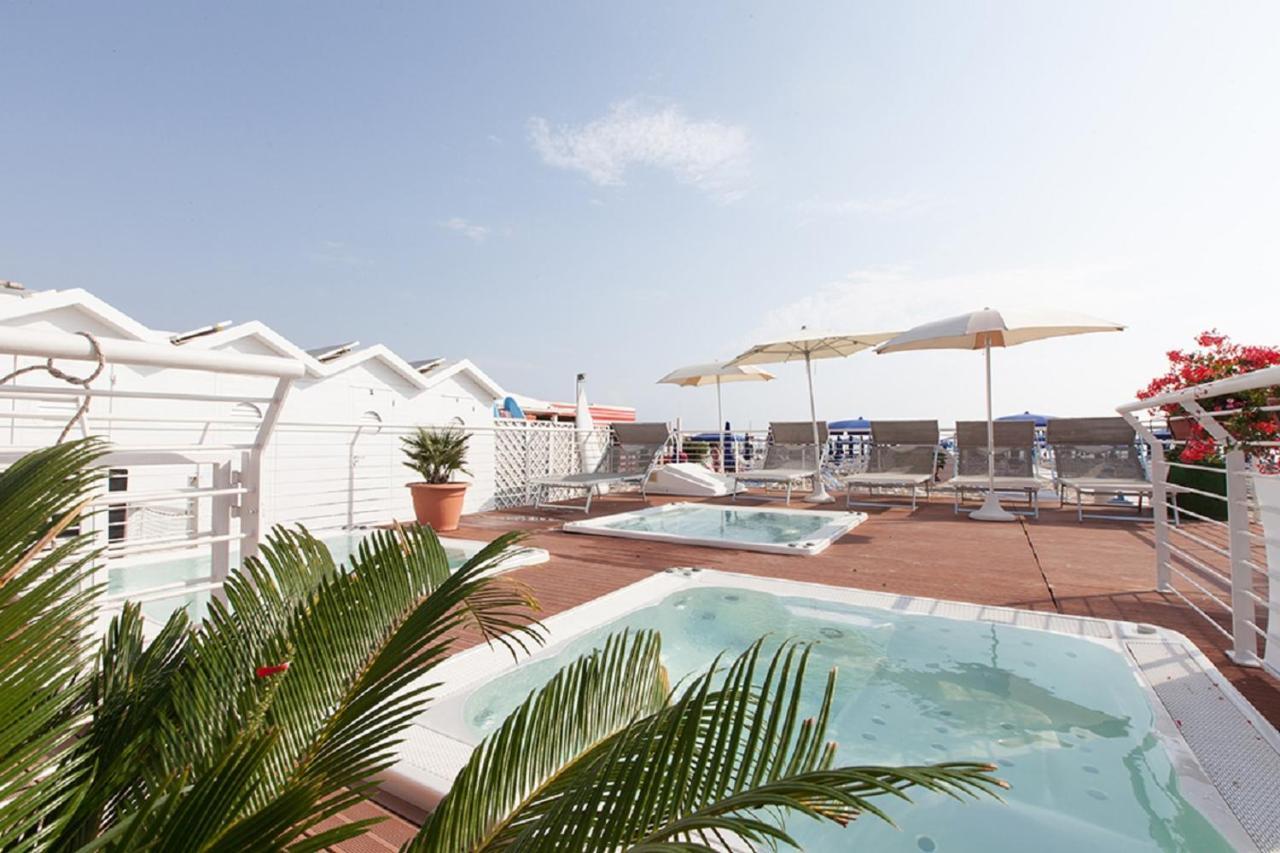 Riccione Beach Hotel - Enjoy Your Summer -Beach Village Incluso Dış mekan fotoğraf