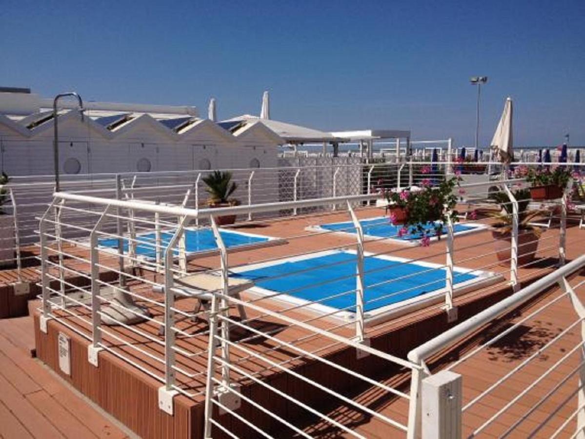 Riccione Beach Hotel - Enjoy Your Summer -Beach Village Incluso Dış mekan fotoğraf
