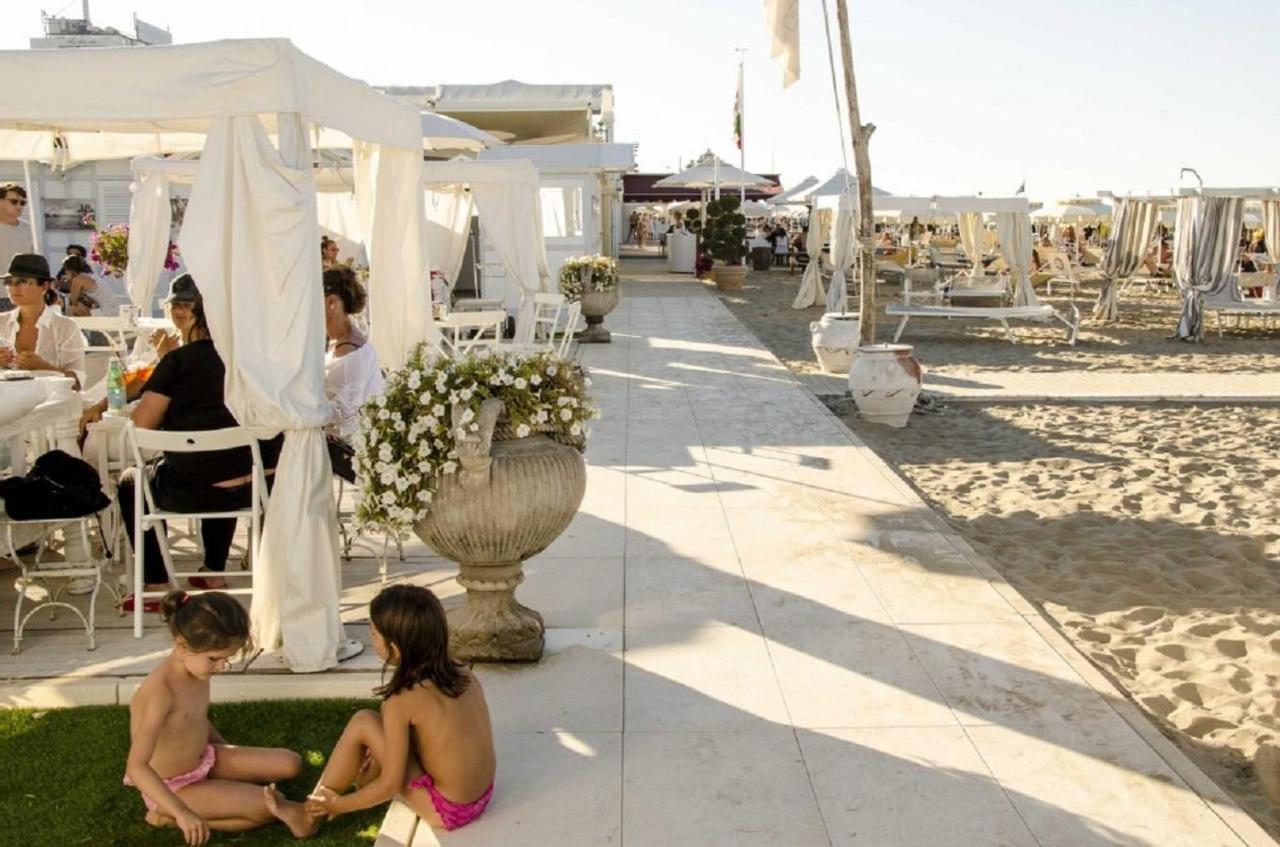 Riccione Beach Hotel - Enjoy Your Summer -Beach Village Incluso Dış mekan fotoğraf